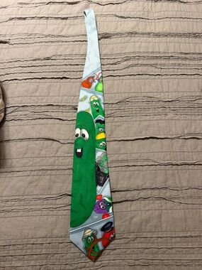 Vintage Silk Veggie Tales Crew Bob, Larry Junior Silk Mens Dress Tie Eagle wings